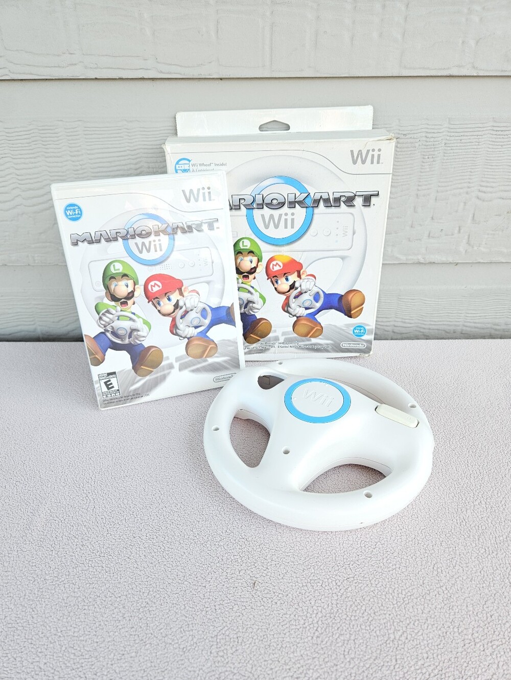 Nintendo WII Mario Kart With Wheel Box Set White CIB